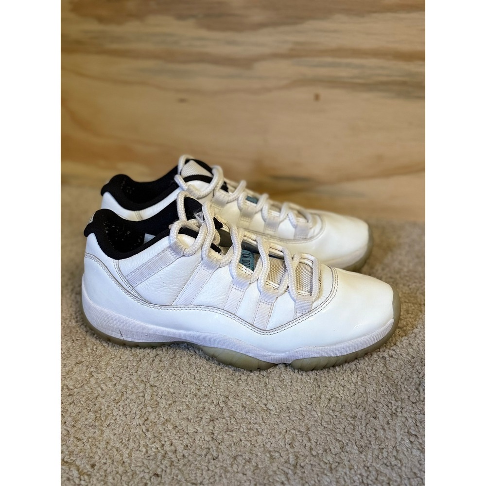 Men's Jordan Retro 11 Low White Legend Blue Size 6 Sneakers Shoes